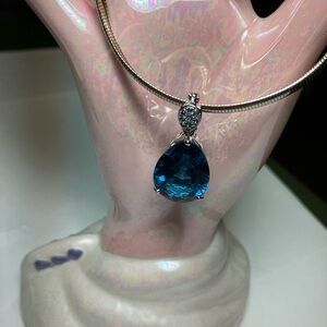 Pendant Pear Shape London Blue topaz 16.00 CT’s 925 sterling silver.
